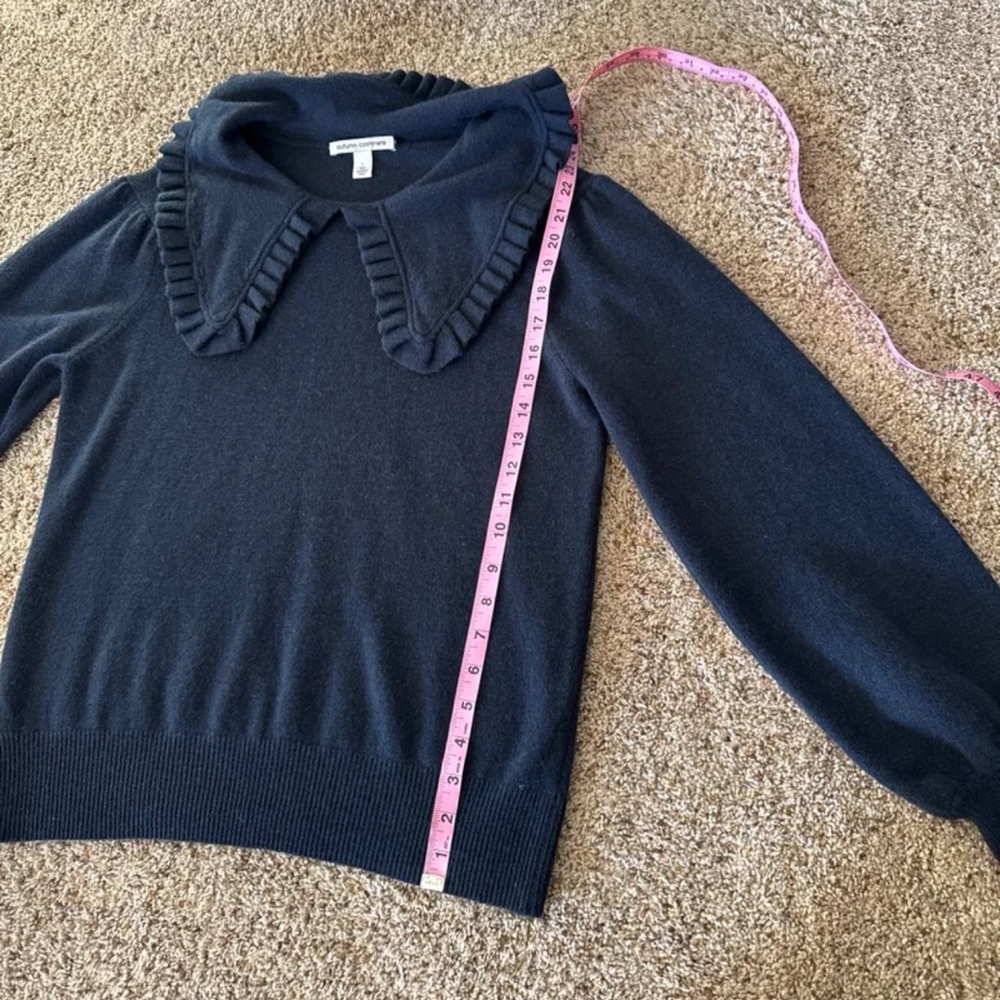 Autumn Cashmere Navy Peter Pan Collared Puff Sleeve 100% Cashmere Sweater
Large - Picture 10 of 12